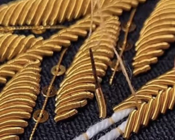 La broderie selon LO NEEL : l’art du fil au service de la mode éthique