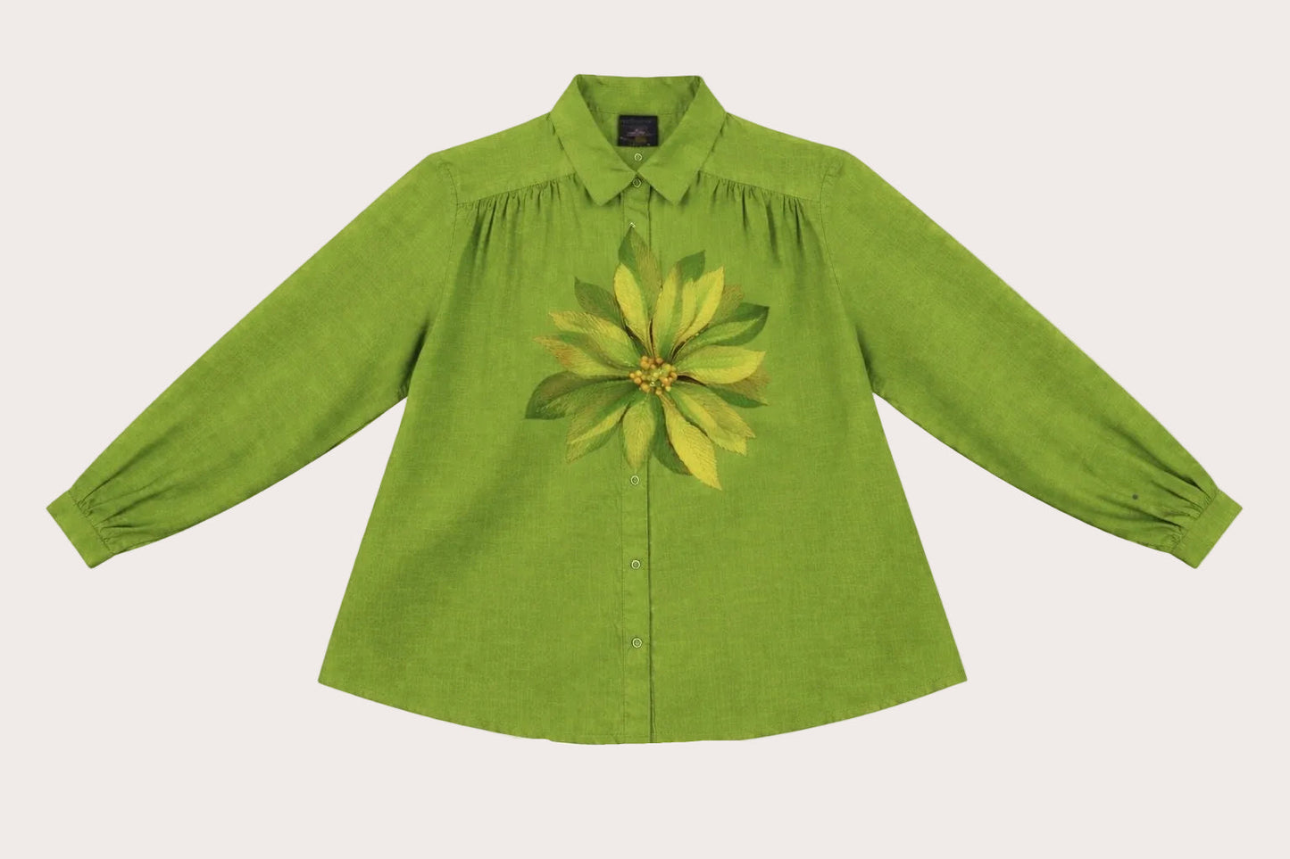 Chemise verte Hila en coton biologique GOTS, vue de face