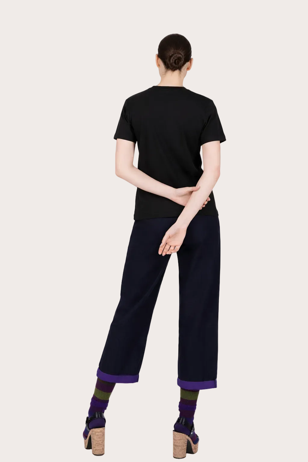 Image de dos du t-shirt Ocean Noir unisex en coton bio certifié GOTS, coupe droite unisexe 